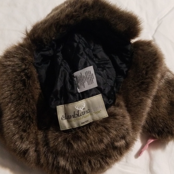 Snowhat - Picture 2 of 2